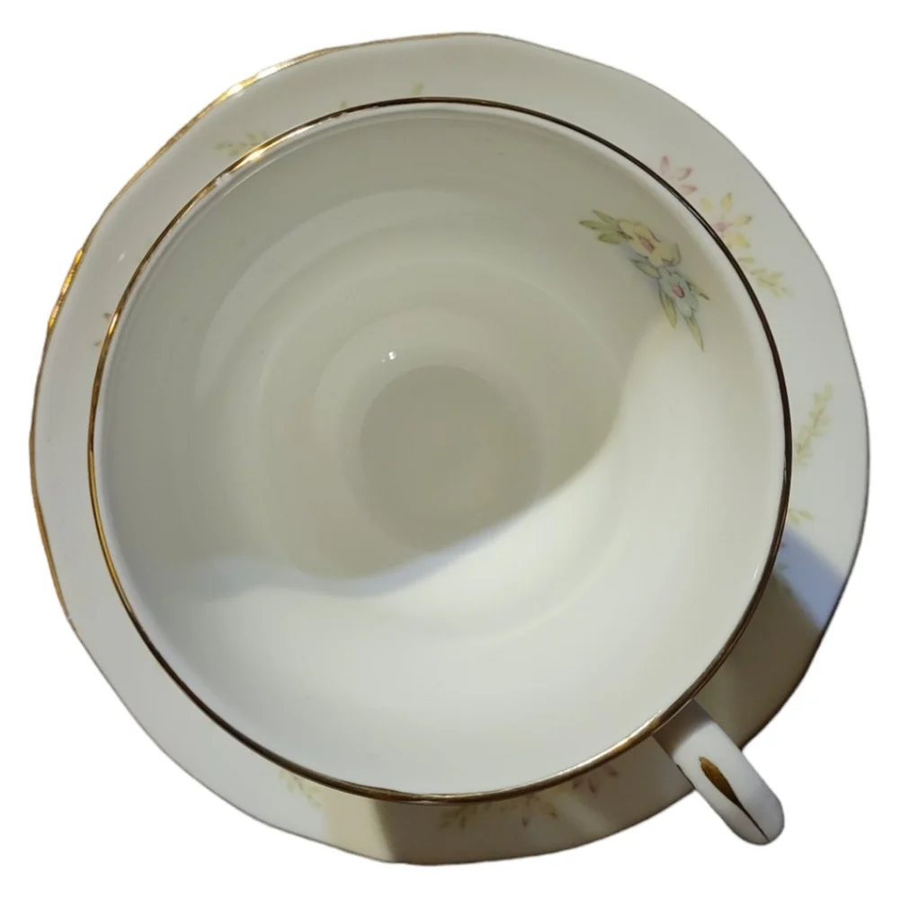 Vtg DUCHESS MARYLAND 🇬🇧 England Bone China Tea Cup Saucer Floral